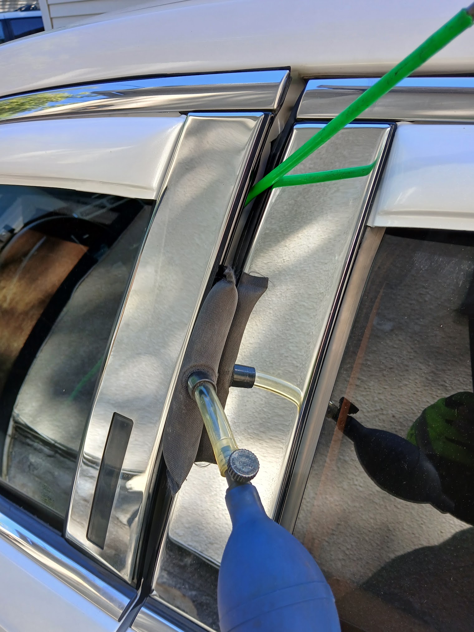 EDP Roadside vehicle lockout service